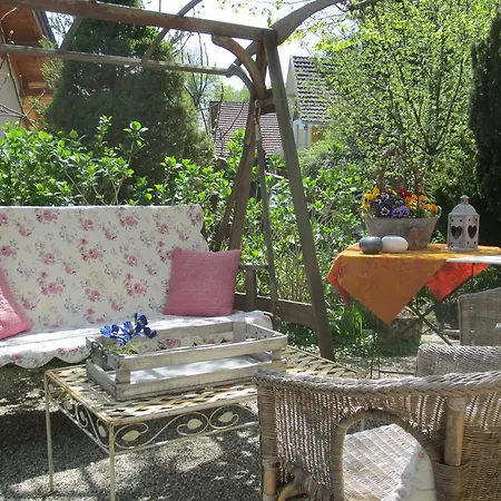 Bed & Breakfast Fleurs Du Lac Novalaise