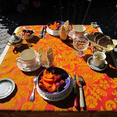 Bed & Breakfast Fleurs Du Lac Novalaise