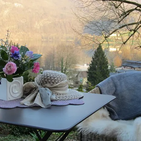 Fleurs Du Lac * Novalaise