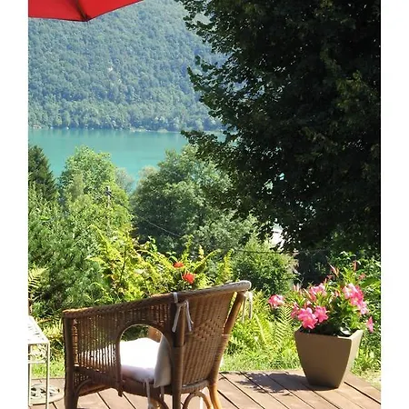 Fleurs Du Lac *